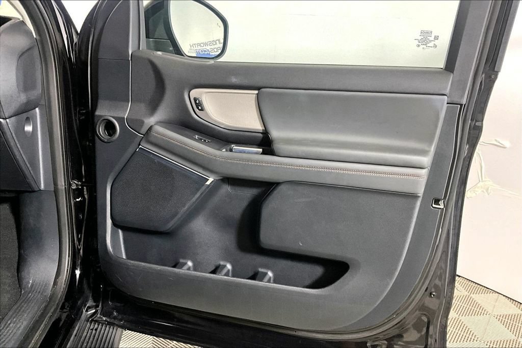 Certified 2025 Ford Expedition Max Active AWD/4WD image 19
