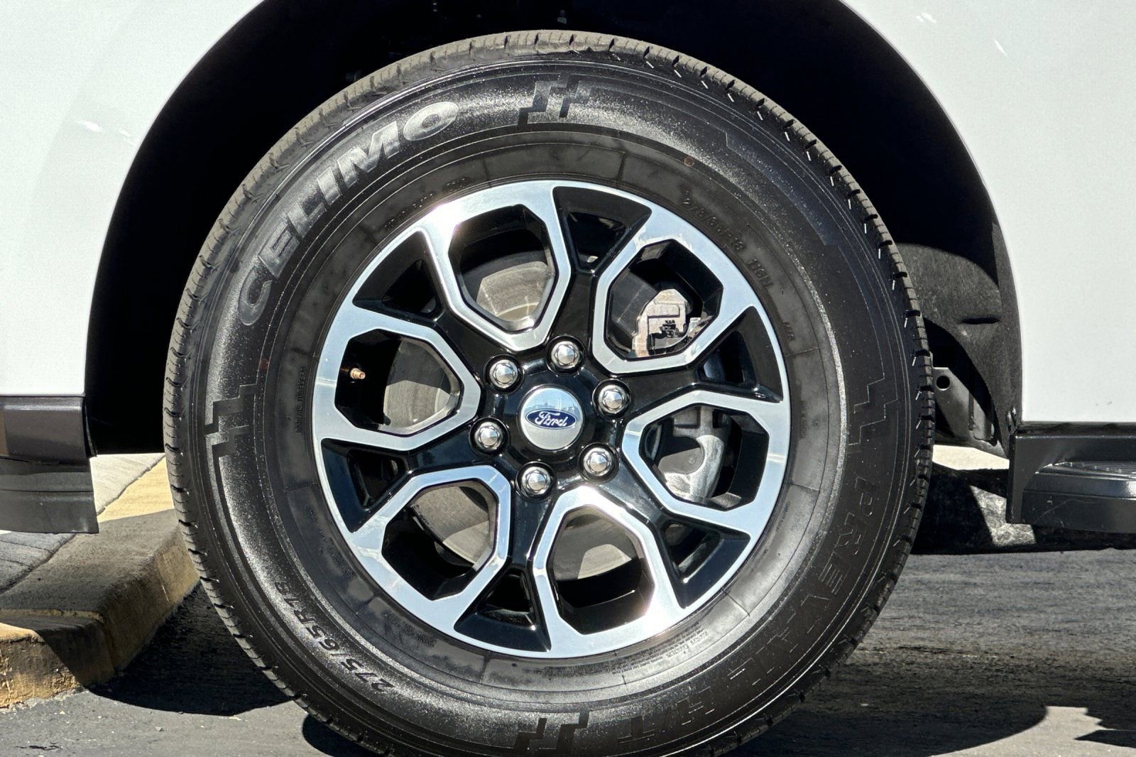 Certified 2024 Ford Expedition Max XLT RWD image 27