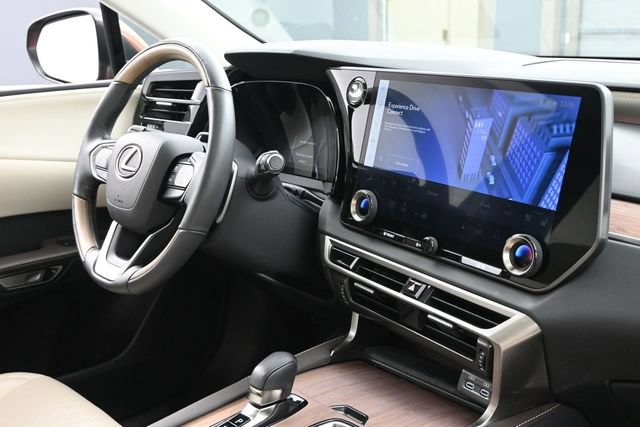 Used 2023 Lexus RX 350 Premium Plus w/ Accessory Package AWD/4WD image 31