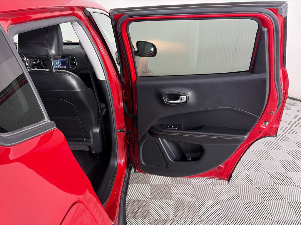 Used 2021 Jeep Compass Latitude FWD image 26