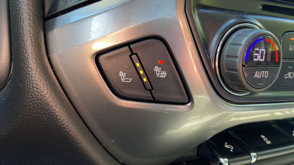 Used 2018 Chevrolet Silverado 1500 LT w/ All Star Edition AWD/4WD image 12