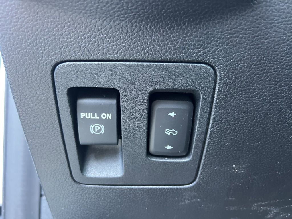 Certified 2020 Ford F150 Platinum w/ Equipment Group 701A Luxury image 27