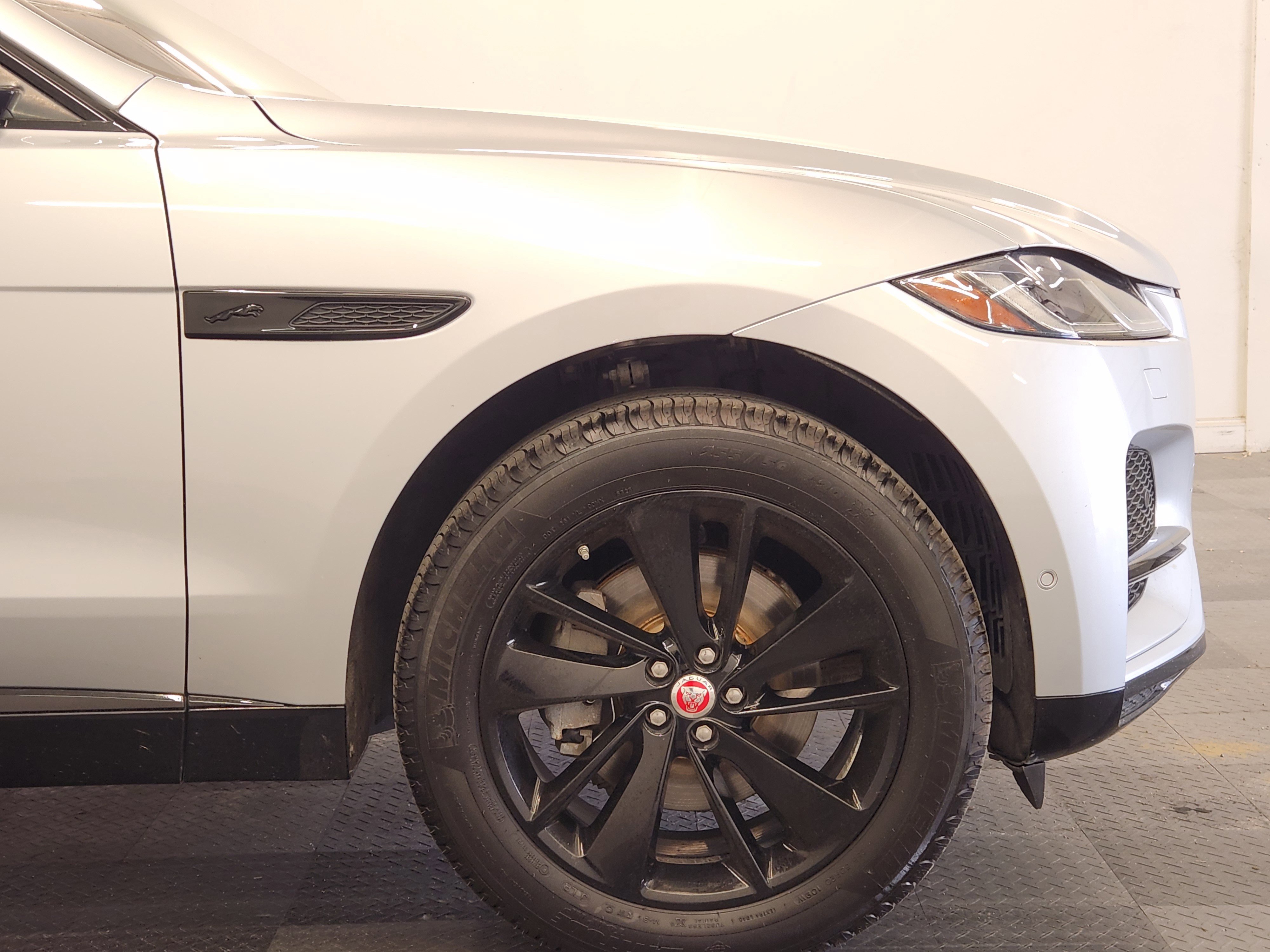 Used 2021 Jaguar F-PACE S image 8
