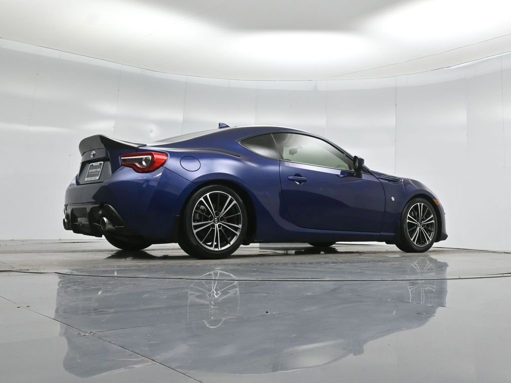 Used 2017 Toyota 86 image 43