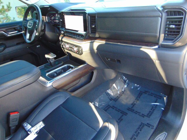 Used 2024 GMC Sierra 1500 SLT AWD/4WD image 26