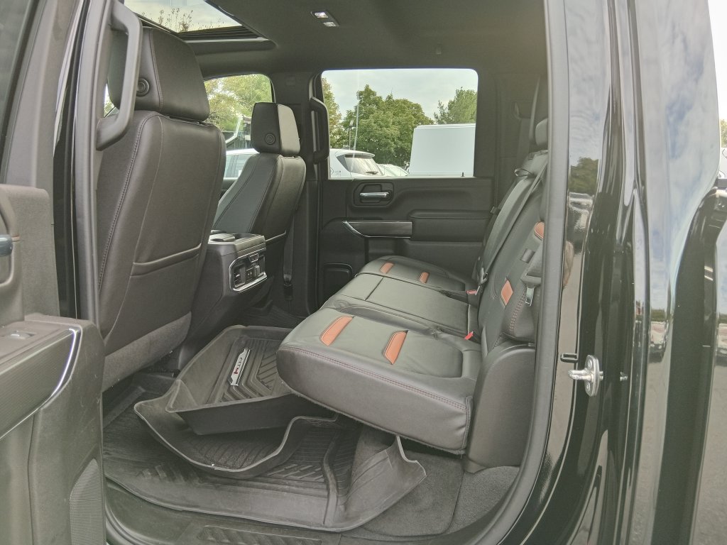 Used 2023 GMC Sierra 2500 AT4 w/ AT4 Premium Plus Package AWD/4WD image 12