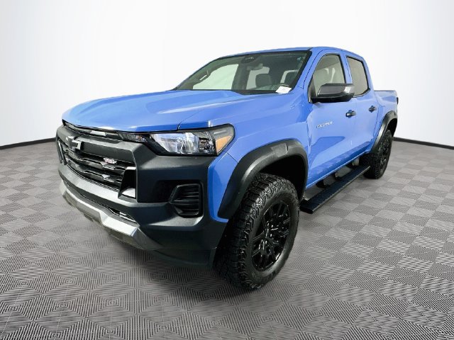 Used 2025 Chevrolet Colorado Trail Boss AWD/4WD image 6