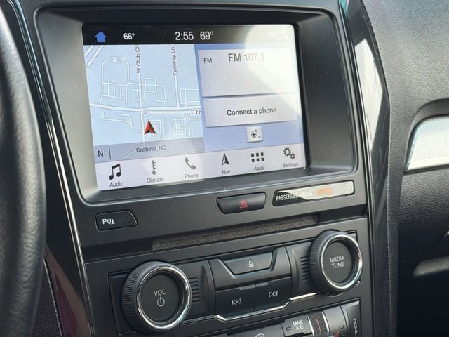 Certified 2017 Ford Explorer XLT w/ Equipment Group 202A image 15