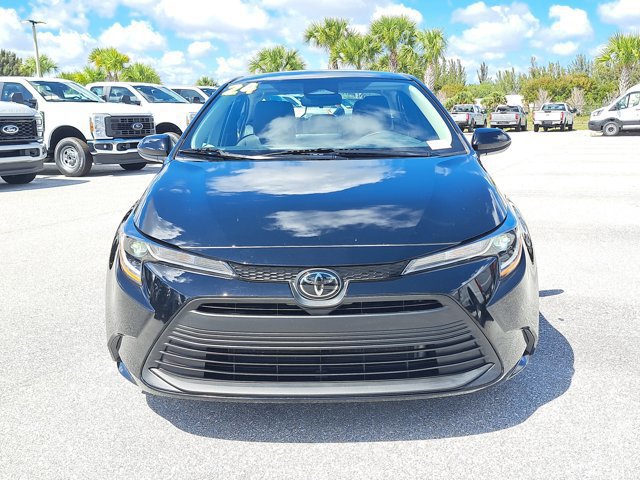 Used 2024 Toyota Corolla LE image 8