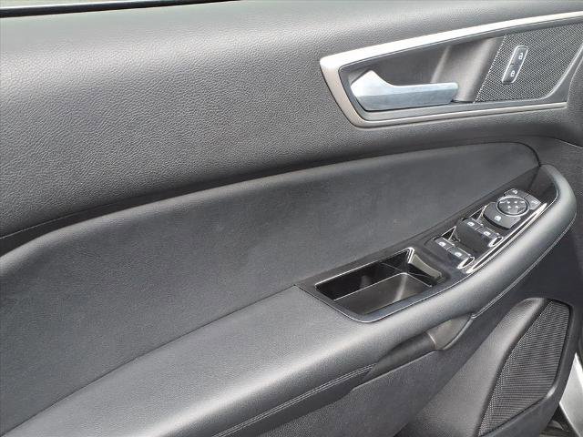 Certified 2019 Ford Edge SEL w/ Equipment Group 201A image 9