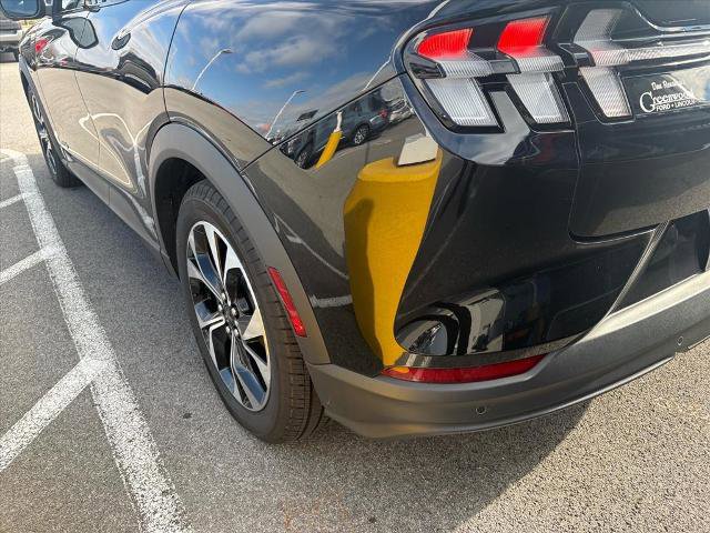 Certified 2025 Ford Mustang Mach-E Select image 25