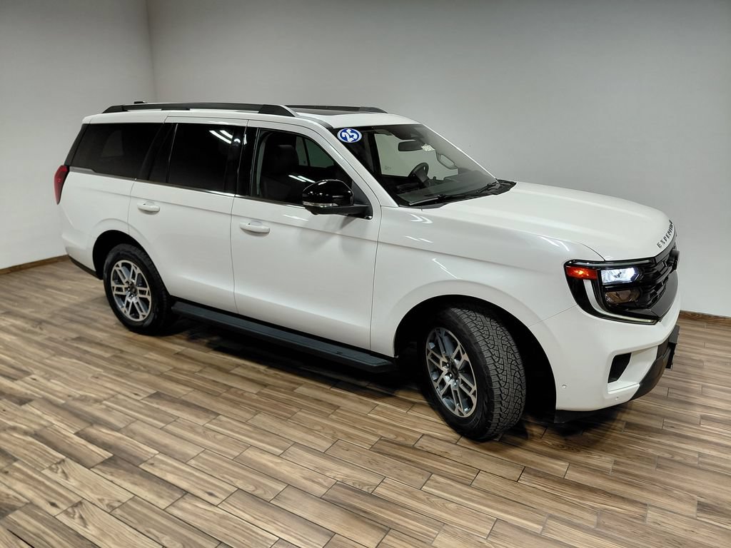 Certified 2025 Ford Expedition Active AWD/4WD image 19