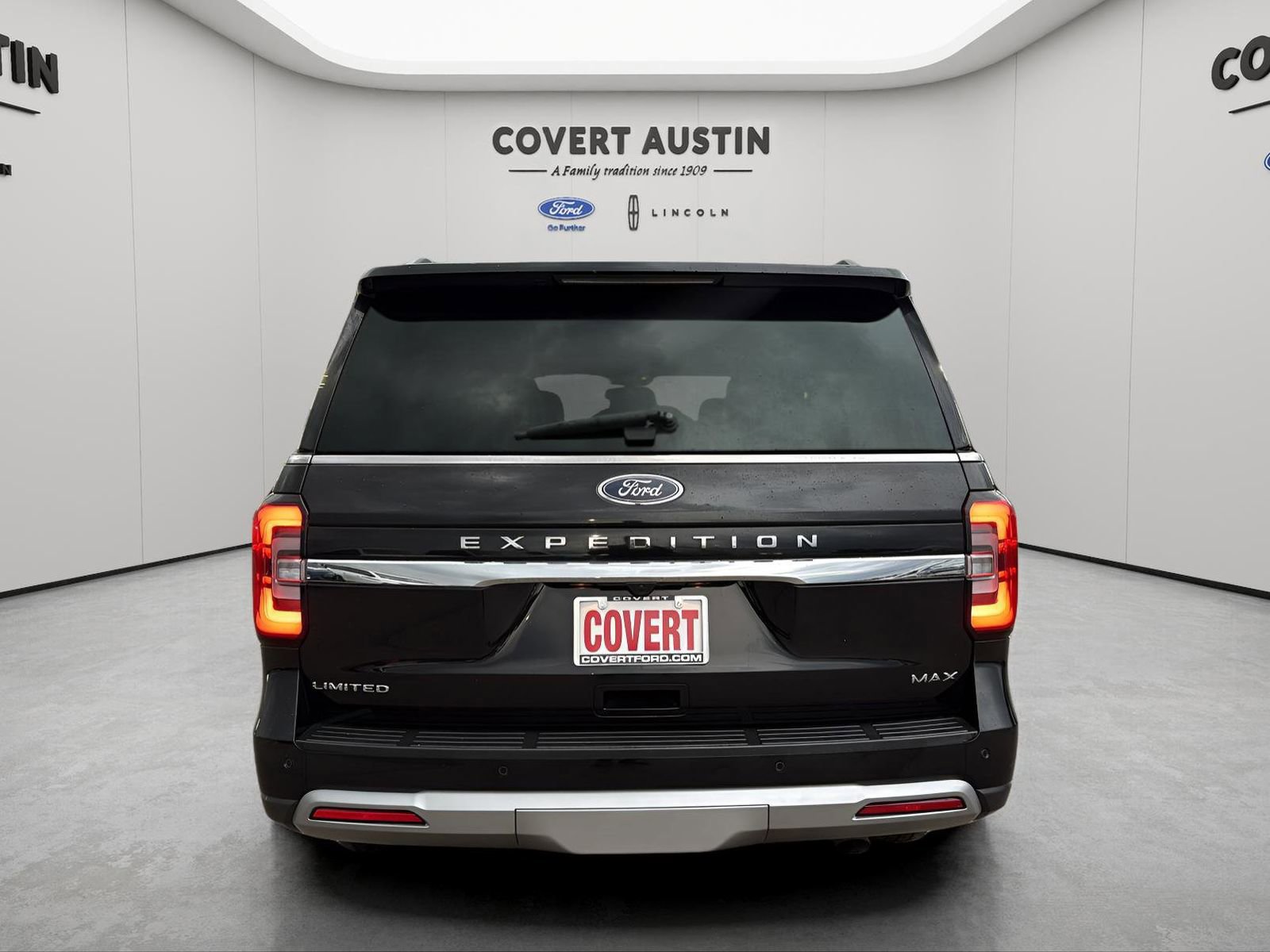 Certified 2024 Ford Expedition Max Limited image 4