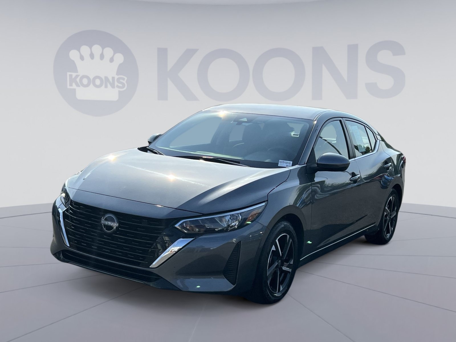 Used 2025 Nissan Sentra SV FWD image 1