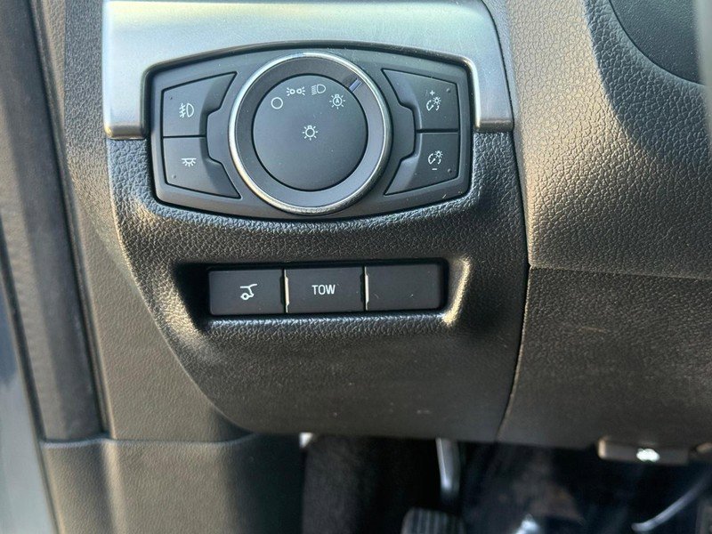 Certified 2019 Ford Explorer XLT w/ Equipment Group 202A AWD/4WD image 26