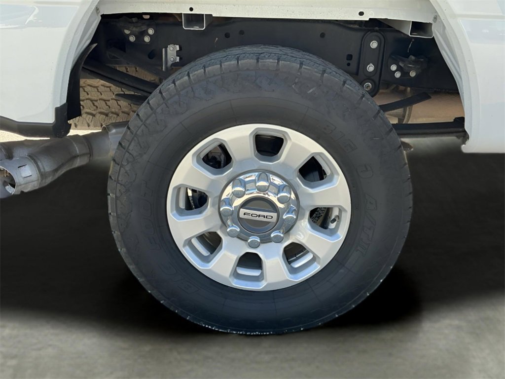 Certified 2024 Ford F250 XLT w/ FX4 Off-Road Package image 18