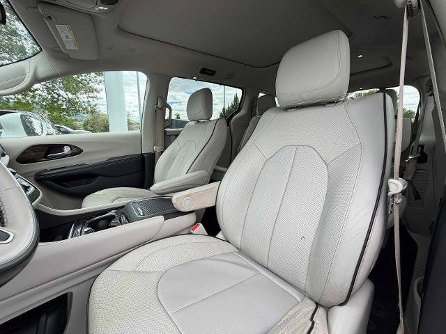 Used 2021 Chrysler Pacifica Limited w/ Premium & Safety Sphere Group AWD/4WD image 11