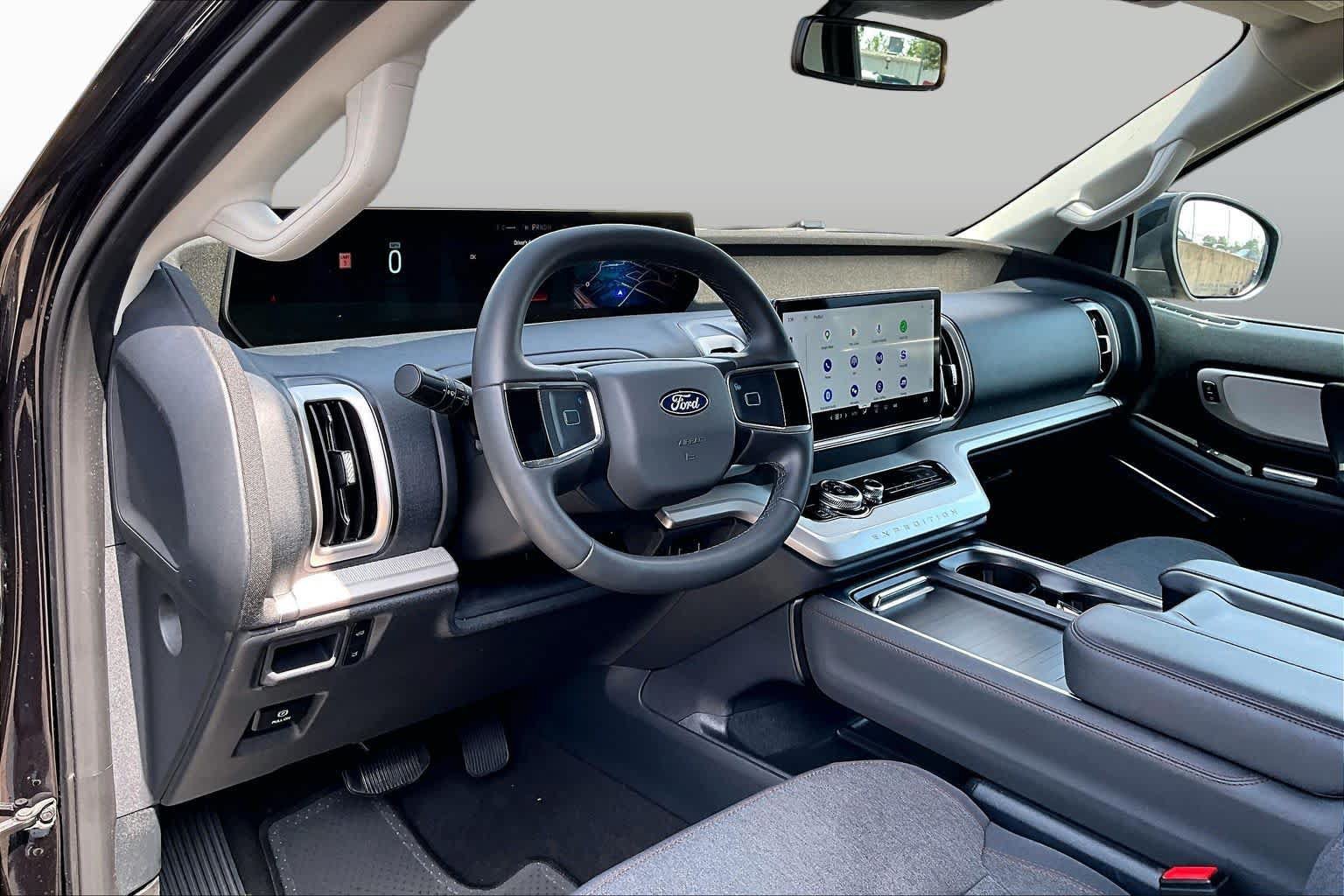 Certified 2025 Ford Expedition Active RWD image 18