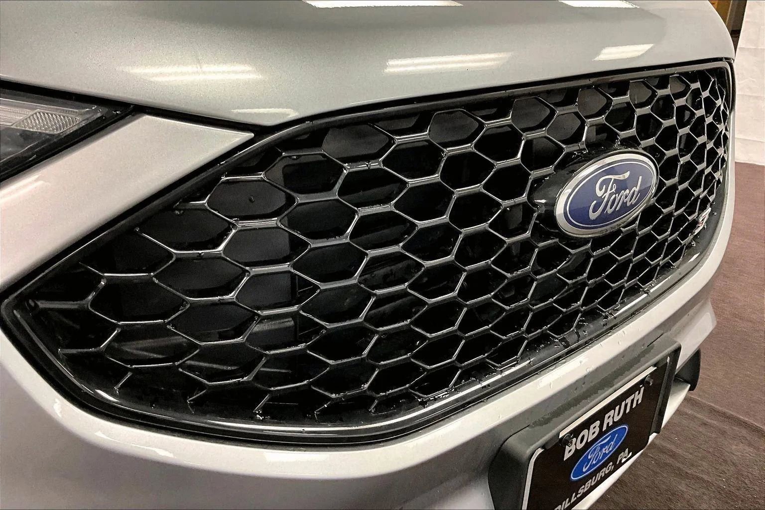 Certified 2022 Ford Edge ST image 29