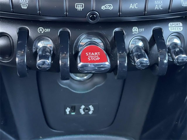 Used 2018 MINI Cooper S image 17