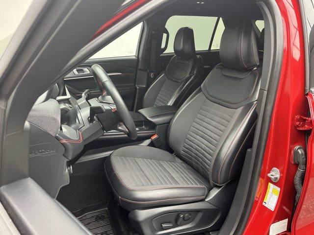 Certified 2025 Ford Explorer ST-Line w/ ST-Line Street Pack AWD/4WD image 11