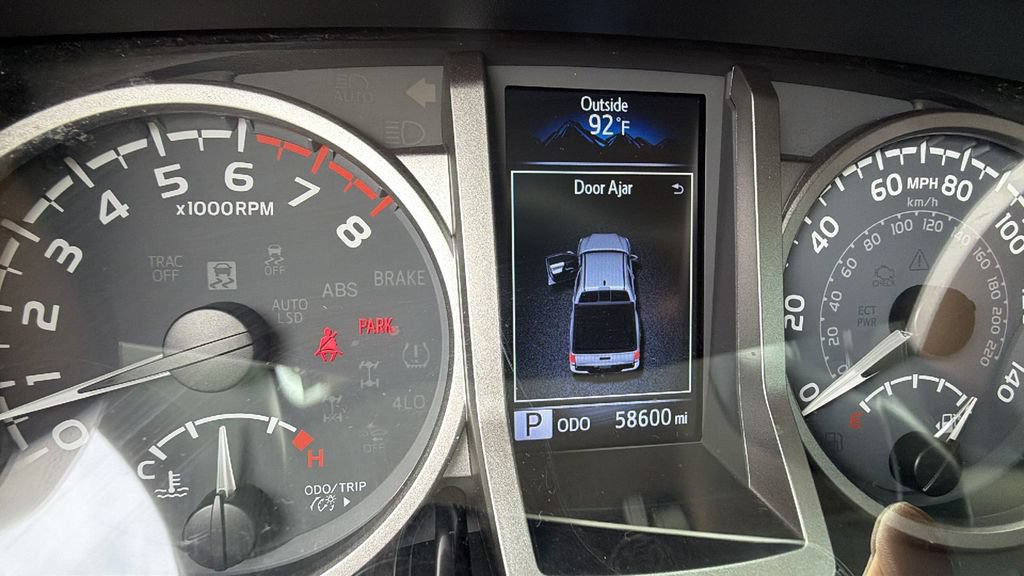 Used 2023 Toyota Tacoma SR5 w/ Technology Package AWD/4WD image 17