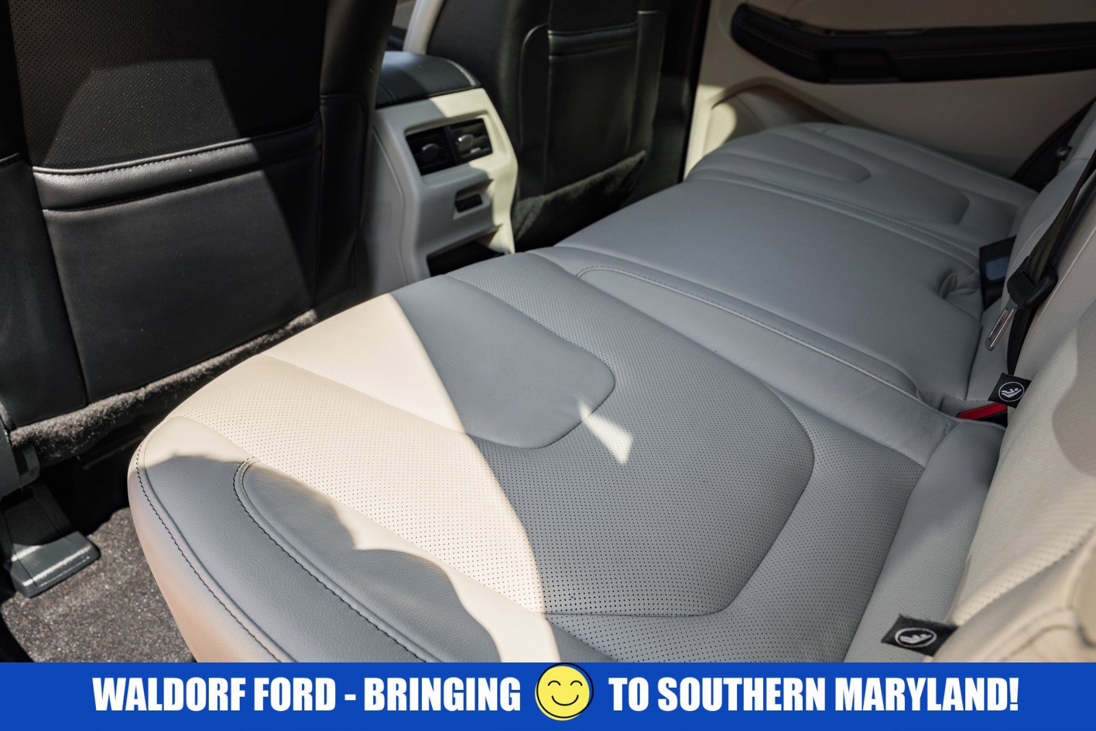 Certified 2020 Ford Edge Titanium w/ Equipment Group 301A AWD/4WD image 36