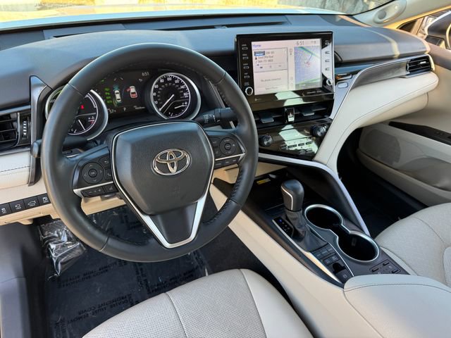 Used 2023 Toyota Camry XLE w/ Navigation Package FWD image 3