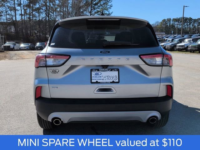 Certified 2022 Ford Escape SE w/ Convenience Package image 3