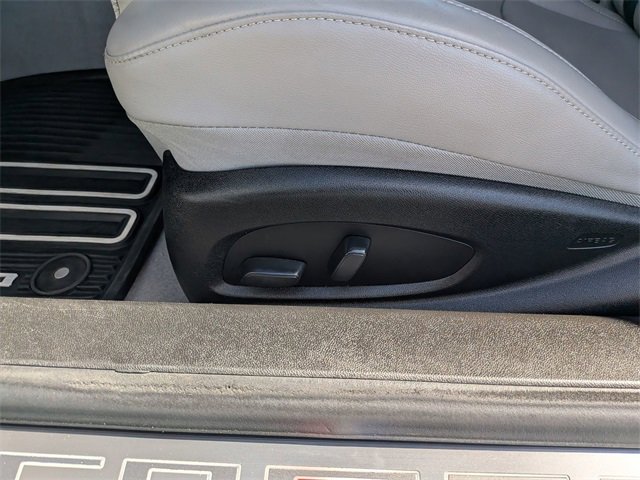 Used 2019 Chevrolet Camaro SS image 15