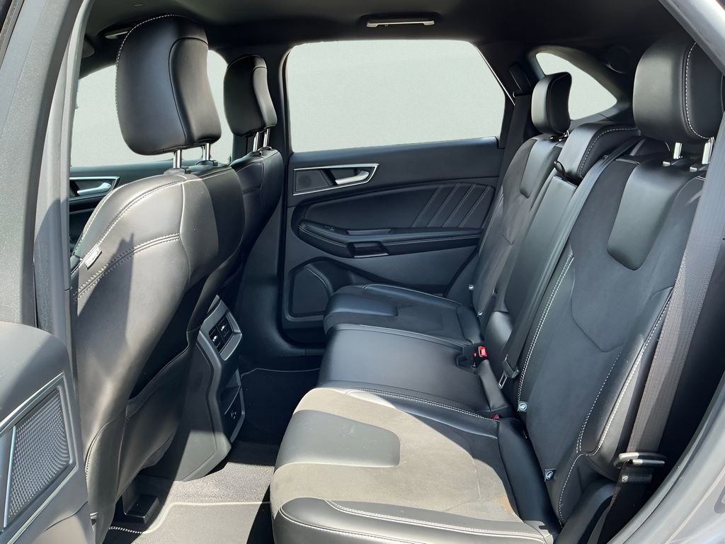 Certified 2022 Ford Edge ST image 29