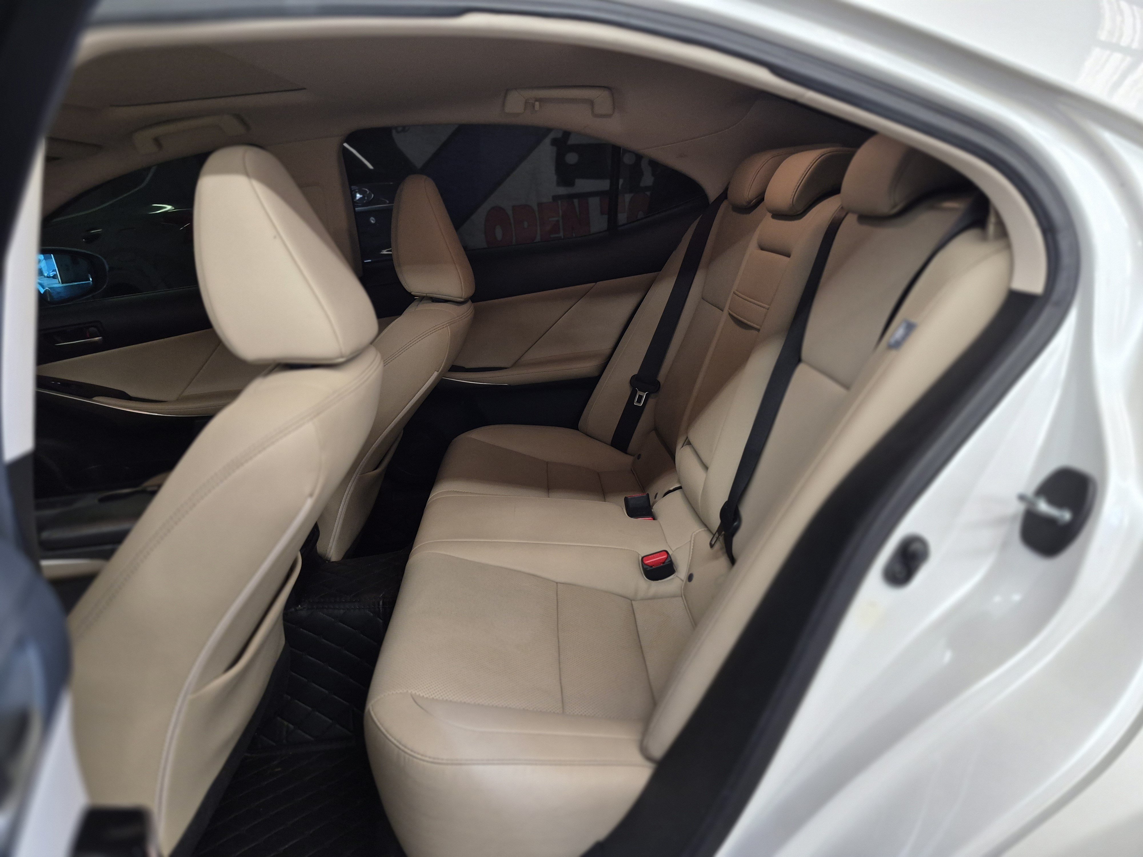 Used 2020 Lexus IS 300 w/ Accessory Package RWD image 15