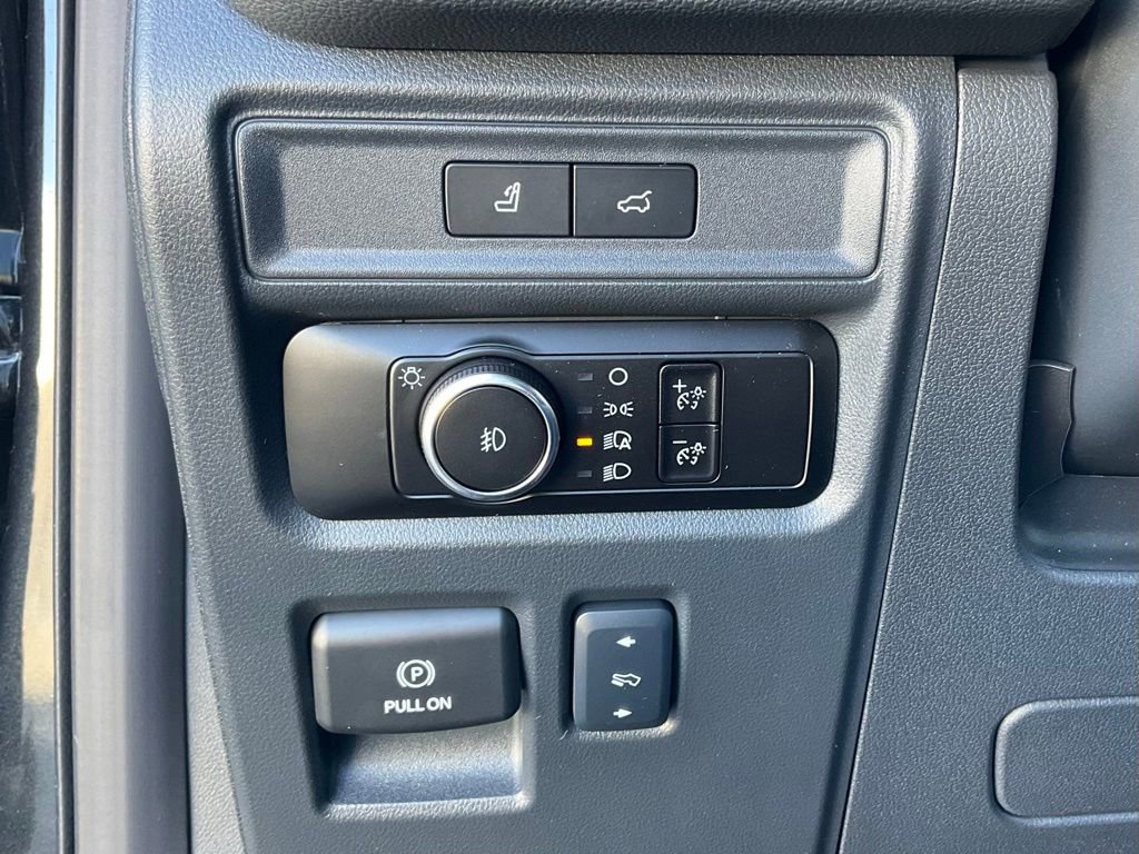 Certified 2024 Ford Expedition Limited image 79