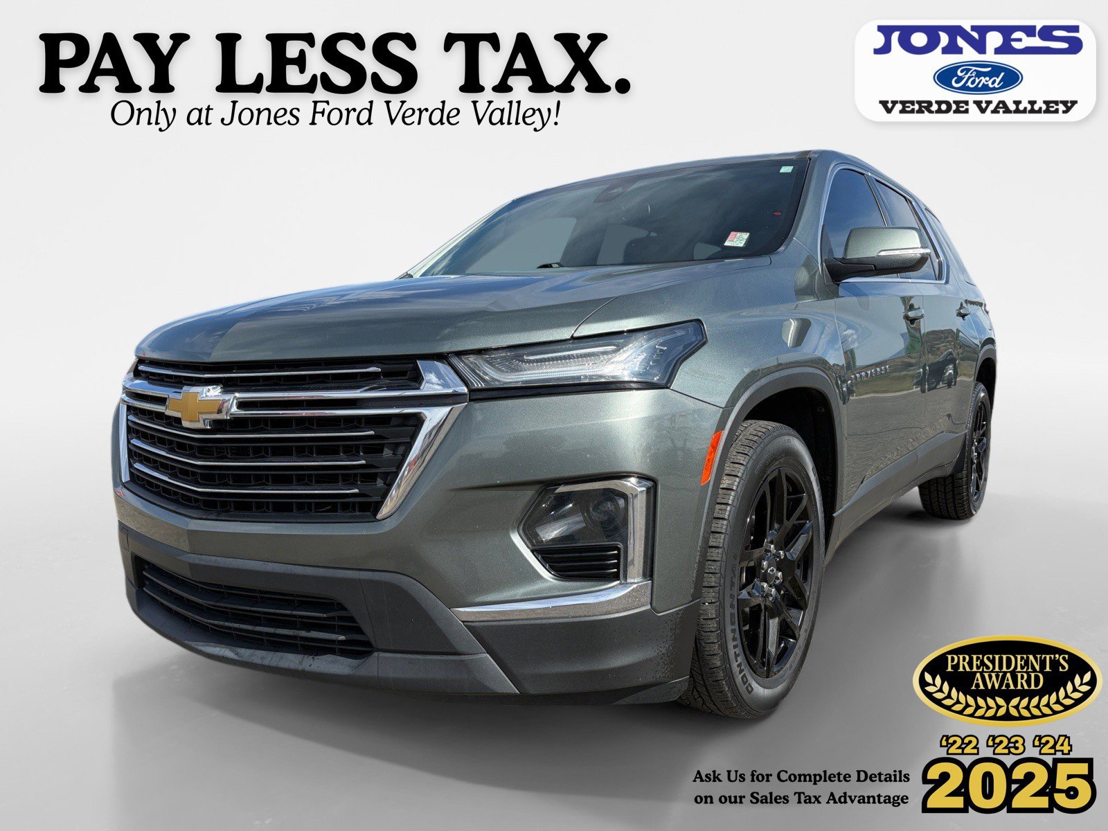 Used 2023 Chevrolet Traverse LT
