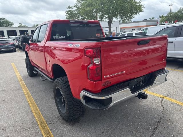 Used 2022 Chevrolet Silverado 1500 LT image 2