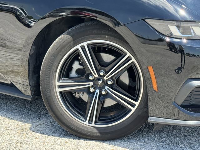Certified 2025 Ford Mustang Coupe RWD image 32