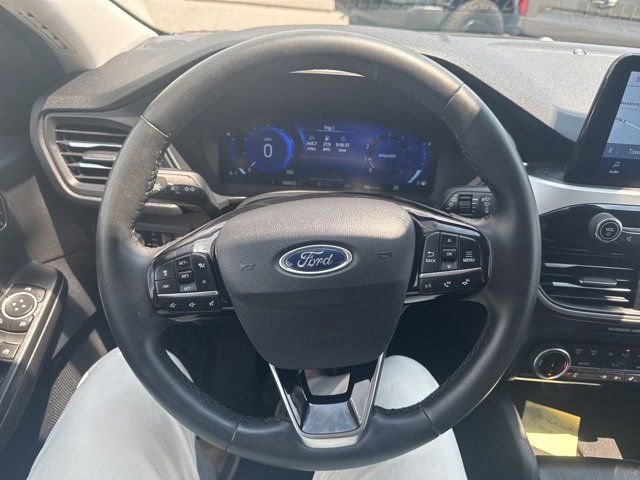 Certified 2022 Ford Escape SEL w/ Technology Package image 17