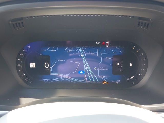 Used 2023 Volvo XC60 B5 Plus AWD/4WD image 19