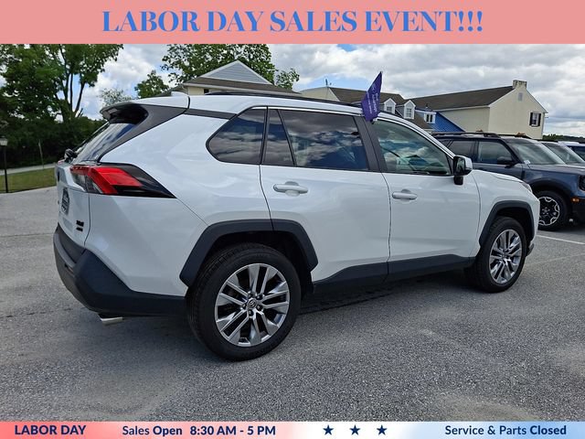 Used 2023 Toyota RAV4 XLE Premium AWD/4WD image 11