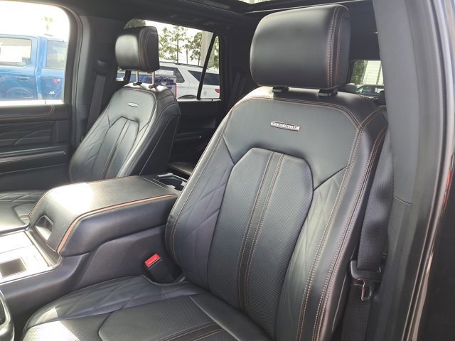 Certified 2022 Ford Expedition Platinum image 21