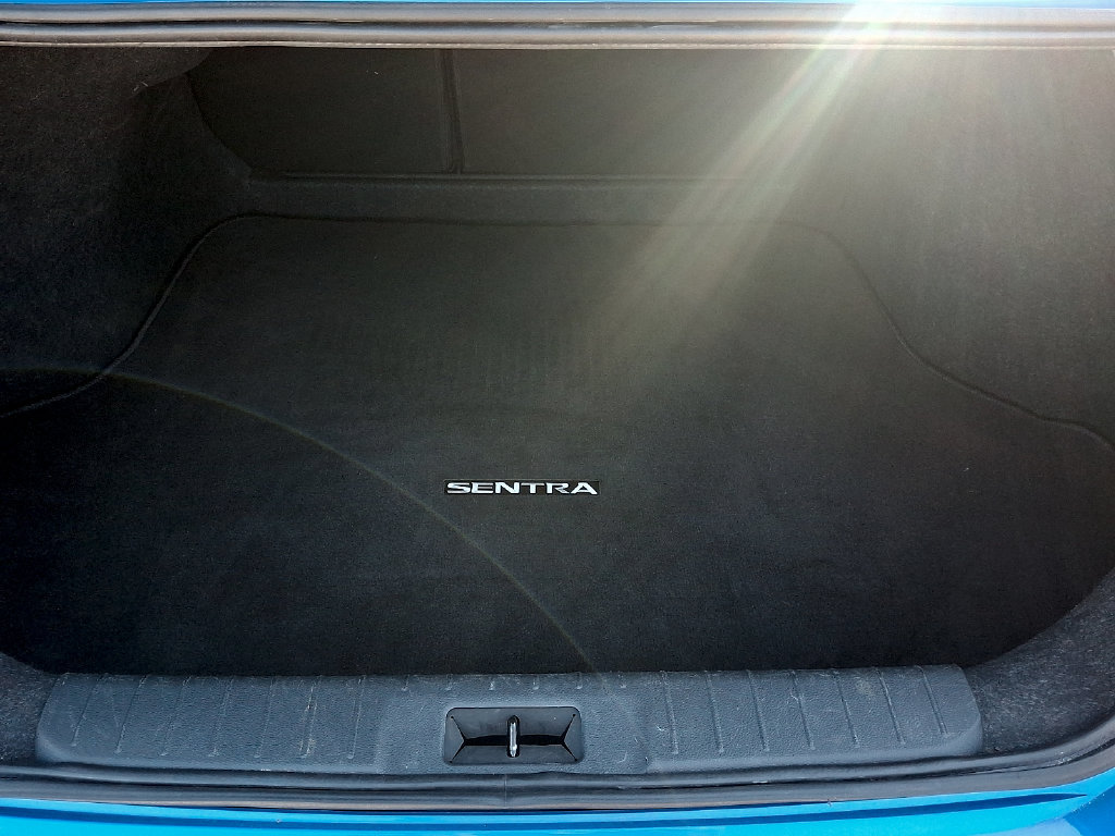 Used 2025 Nissan Sentra SV FWD image 28