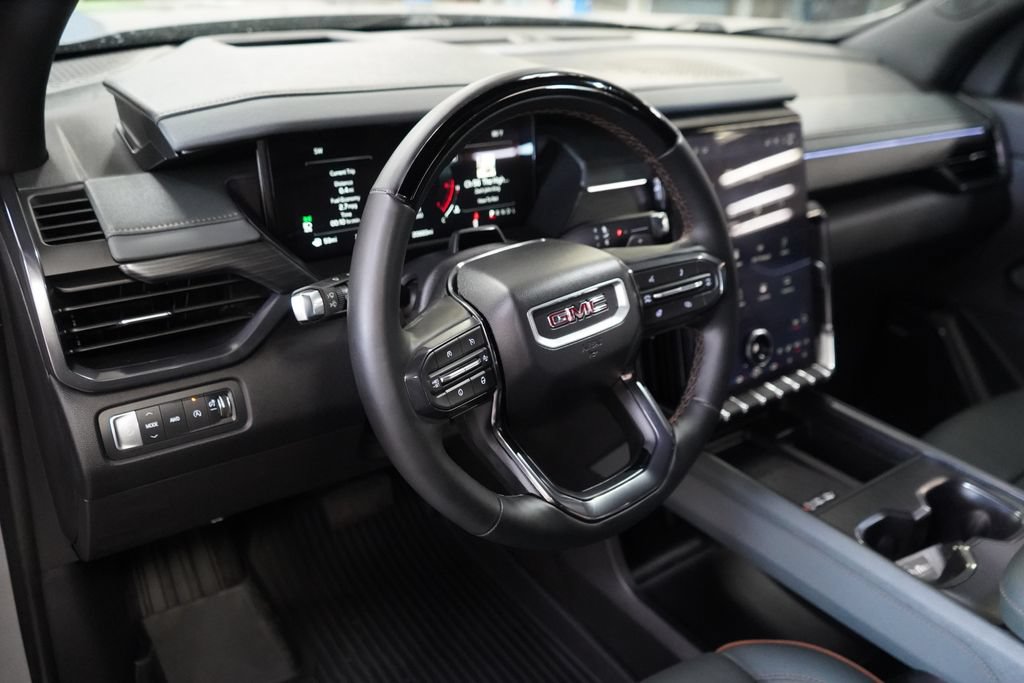 Used 2025 GMC Acadia AT4 w/ Super Cruise Package AWD/4WD image 17