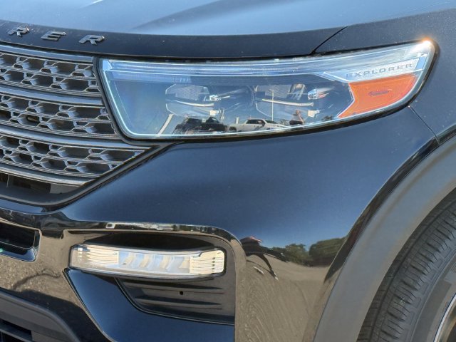 Certified 2023 Ford Explorer XLT w/ Equipment Group 202A AWD/4WD image 26
