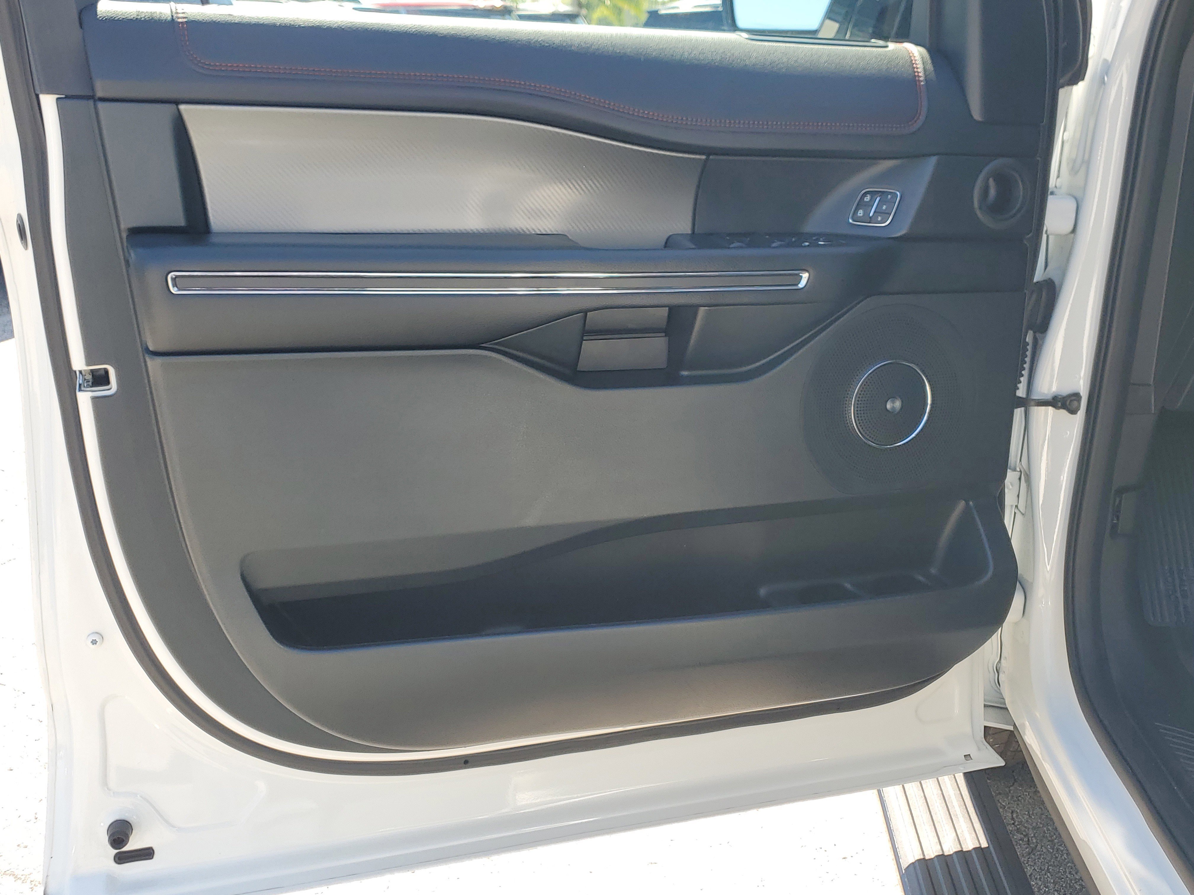 Certified 2021 Ford Expedition Limited image 20