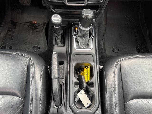 Used 2023 Jeep Wrangler Unlimited Sport AWD/4WD image 11