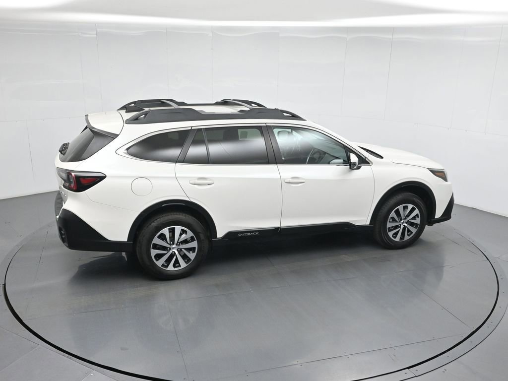 Used 2021 Subaru Outback Premium image 17