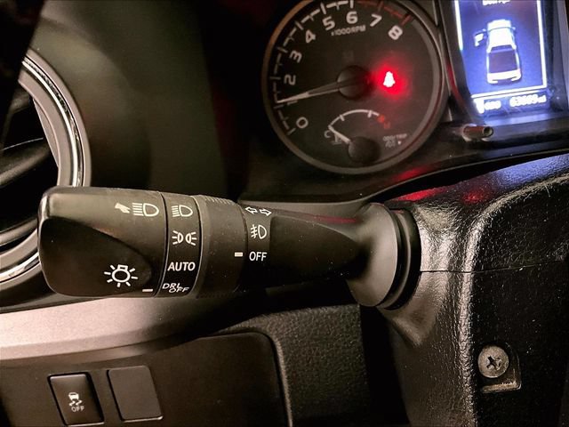 Used 2022 Toyota Tacoma TRD Off-Road w/ Technology Package AWD/4WD image 30