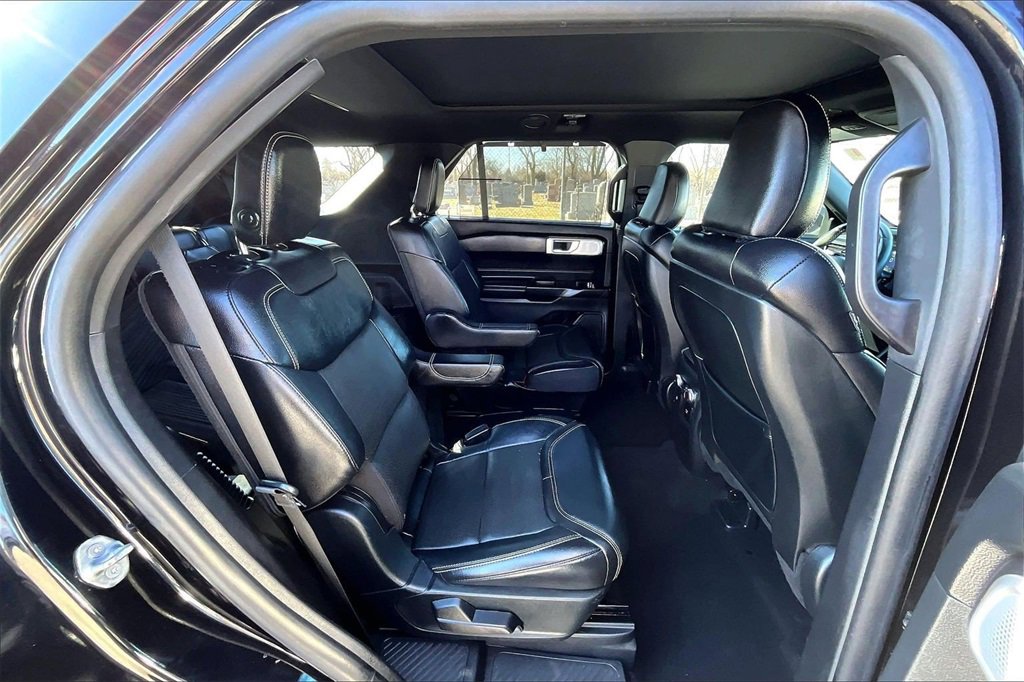 Certified 2020 Ford Explorer ST w/ Premium Technology Package image 26