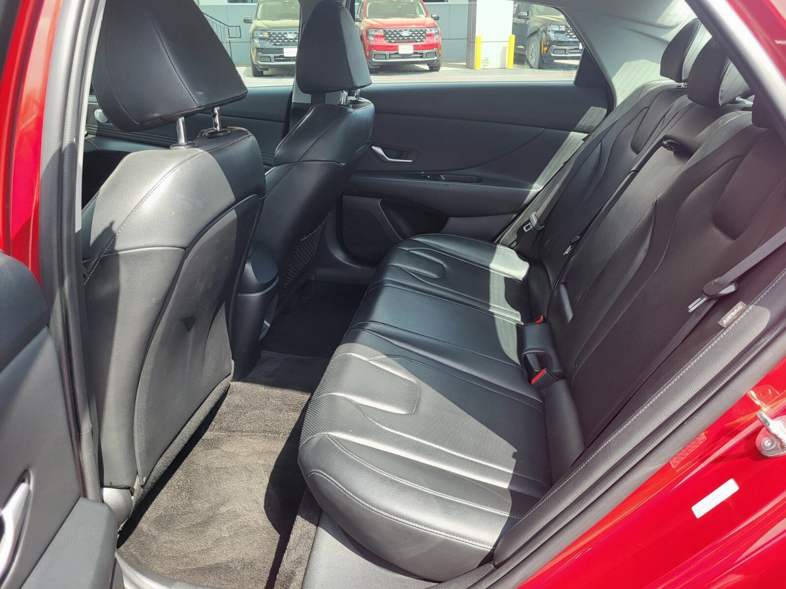 Used 2024 Hyundai Elantra Limited image 17