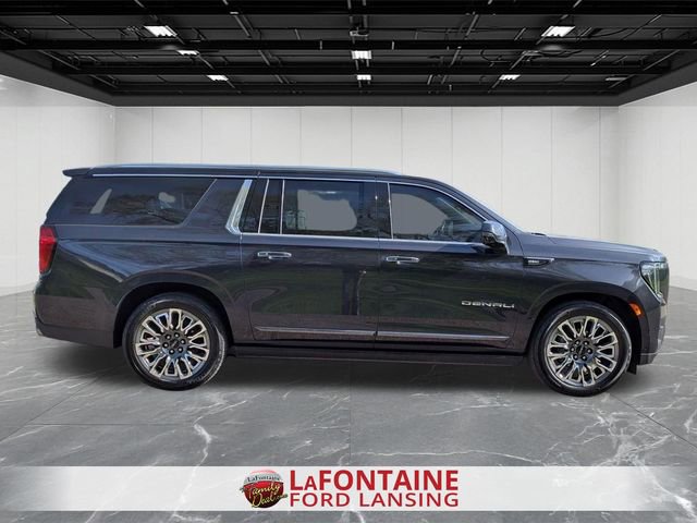 Used 2023 GMC Yukon XL Denali Ultimate w/ LPO, Floor Liner Package AWD/4WD image 6